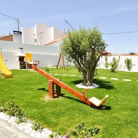 Holidays Apartman *